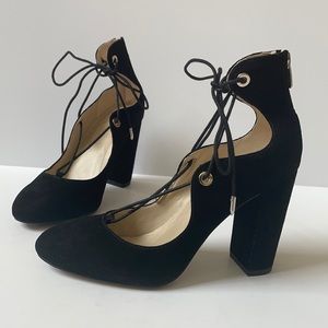 Marc Fisher lace up heels round toe size 8.5